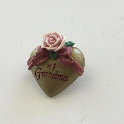 Number one grandma vintage heart pin
