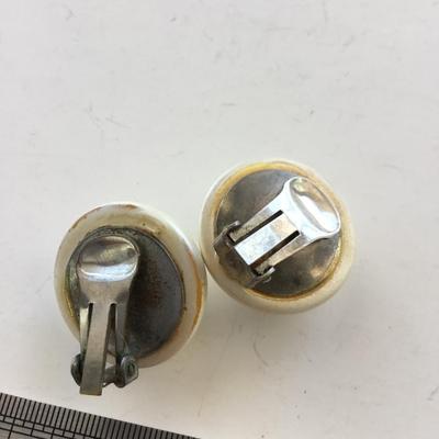 Faux pearl clip on earrings