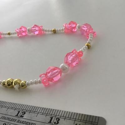 White and pink beaded fashion necklace