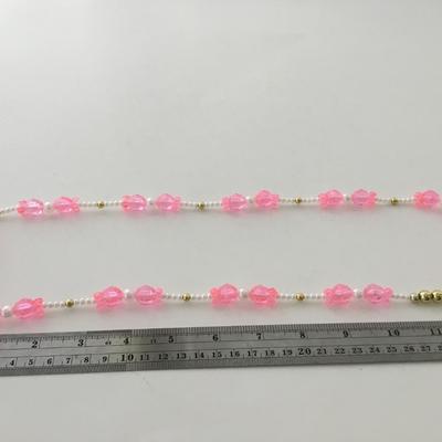 White and pink beaded fashion necklace
