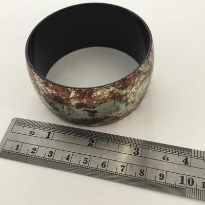 Beautiful fashion bangle