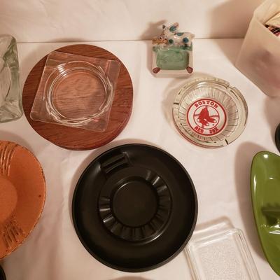 Vintage Ashtrays and Matches (B2-KD)