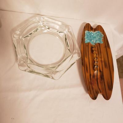 Vintage Ashtrays and Matches (B2-KD)