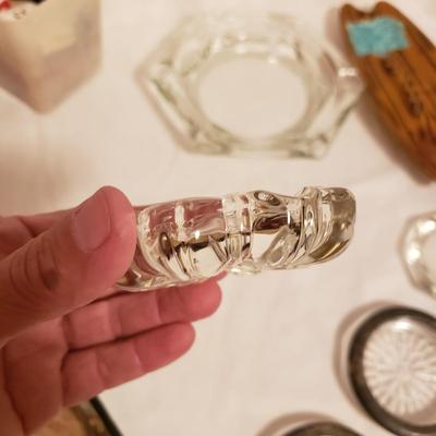 Vintage Ashtrays and Matches (B2-KD)