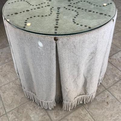 Round Entry Table