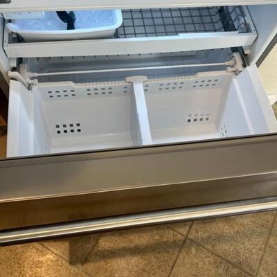 Frigidaire Fridge/ Freezer