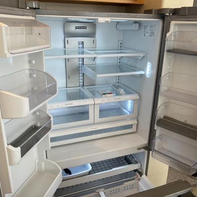 Frigidaire Fridge/ Freezer