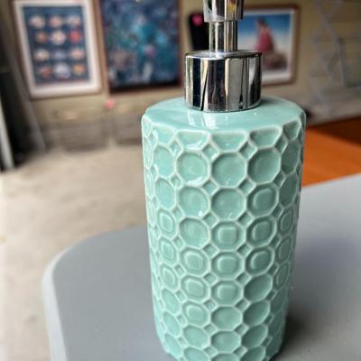 Soap dispenser