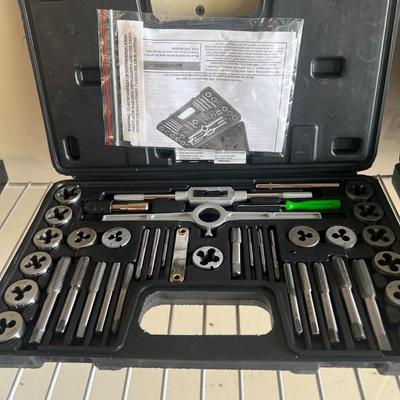 Tap and Die Set