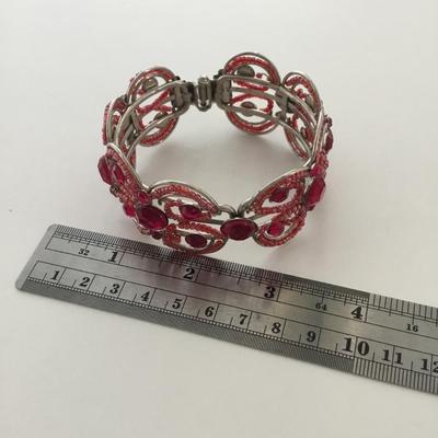 Beautiful silver tone pink gem bracelet