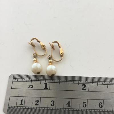 Gold tone unmarked clip on earrings