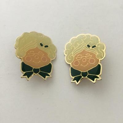 Gold tone vintage pins