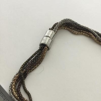 Multilayer chain look fashion necklace