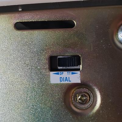 Classic Landline Telephones (B3-KD)