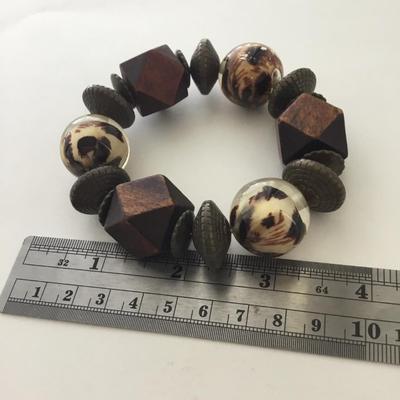 Stretchy unique beaded bracelet