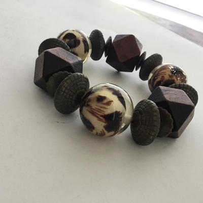 Stretchy unique beaded bracelet