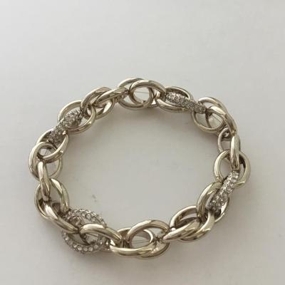 Gold tone stretchy chain like beautiful bracelet
