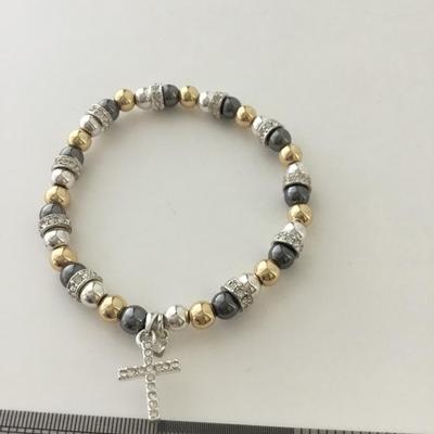Unmarked cross beaded stretchy bracelet
