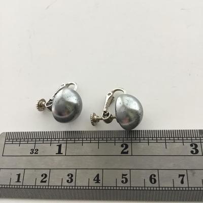 Marvella marked vintage clip on earrings