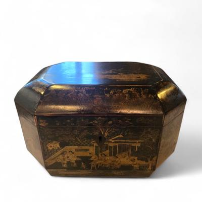 Chinois tea caddy 19th C.