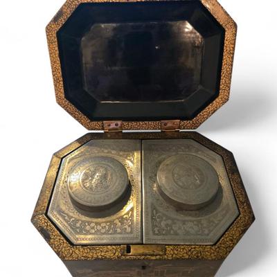 Chinois tea caddy 19th C.