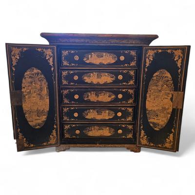 19th C chinois lacquer jewel chest