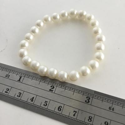Faux pearl stretchy fashion bracelet