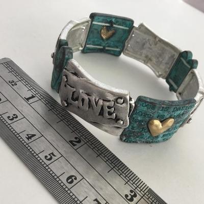 Love stretchy fashion bracelet