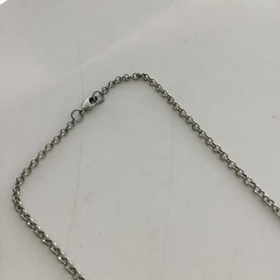 Dark statement fashion necklace