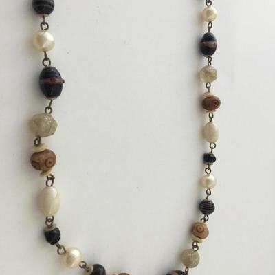 Vintage clasp unique beaded necklace