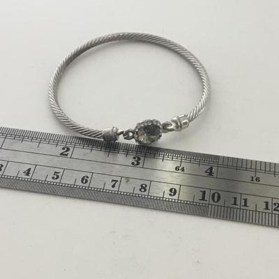 Beautiful fashion bracelet