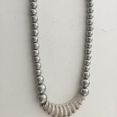 Beautiful beaded fashion necklace