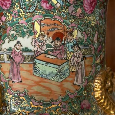 Palatial Pair of Rose Medallion Export Chinese Vases