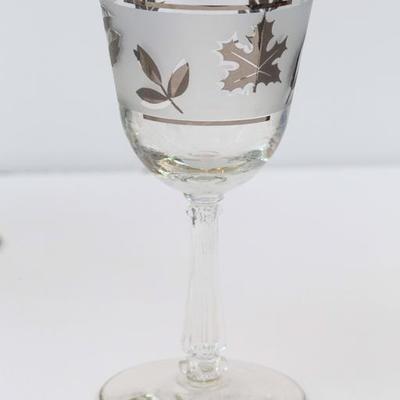 20 Magnificently Mad Regency Mid-Century Frosted Silver Leaf Barware by