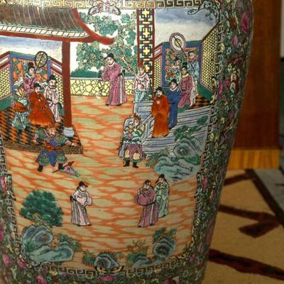 Palatial Pair of Rose Medallion Export Chinese Vases