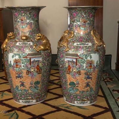 Palatial Pair of Rose Medallion Export Chinese Vases