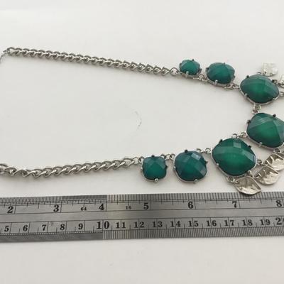 Silver tone green fashion beautiful necklace