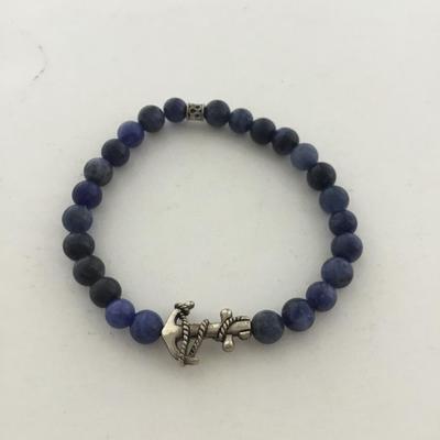 Blue beaded stretchy fashion bracelet