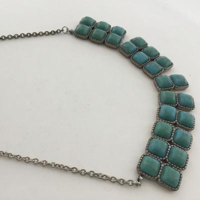 Beautiful marked silver tone statement necklace