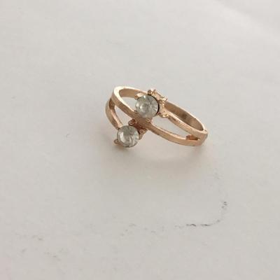 Gold tone unmarked fashion ring