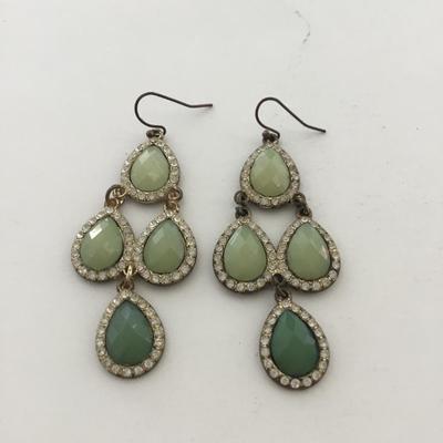 Gold tone green dangle fashion earrings