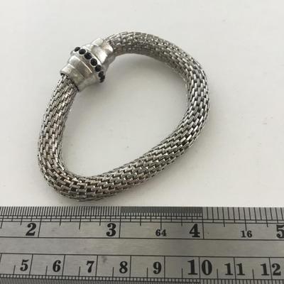 Silver tone mesh type stretchy fashion bracelet