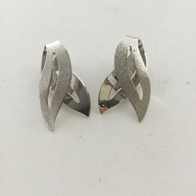 Vintage Sarah Cov pat pending clip on earrings