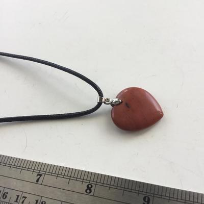 Unmarked heart fashion cord necklace