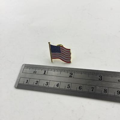 Gold tone American flag push pin