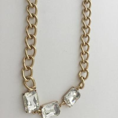 Gold tone unmarked fashion necklace