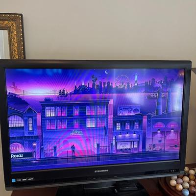 Sylvania Roku 32" Flat Screen TV
