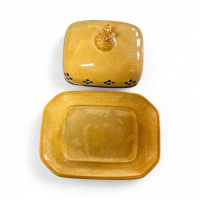 Villeroy & Boch Yellow Butter Dish With Pineapple Handle