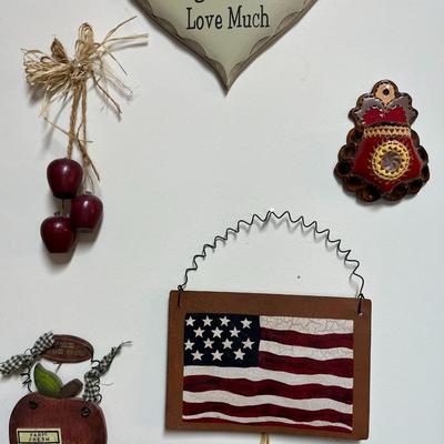 Home Sweet Home Wall Art Display