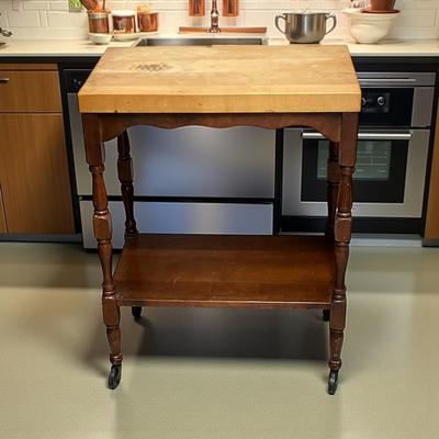 Rolling Butcher Block Cutting Board